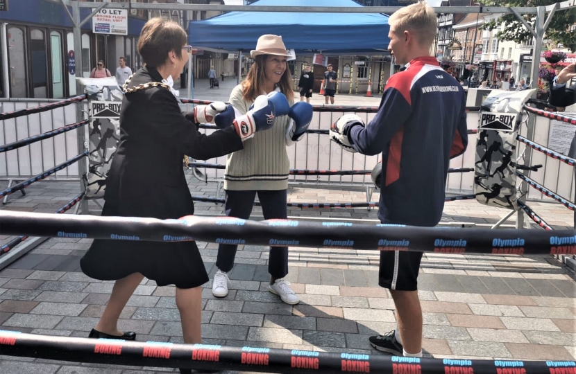 Helen in the ring